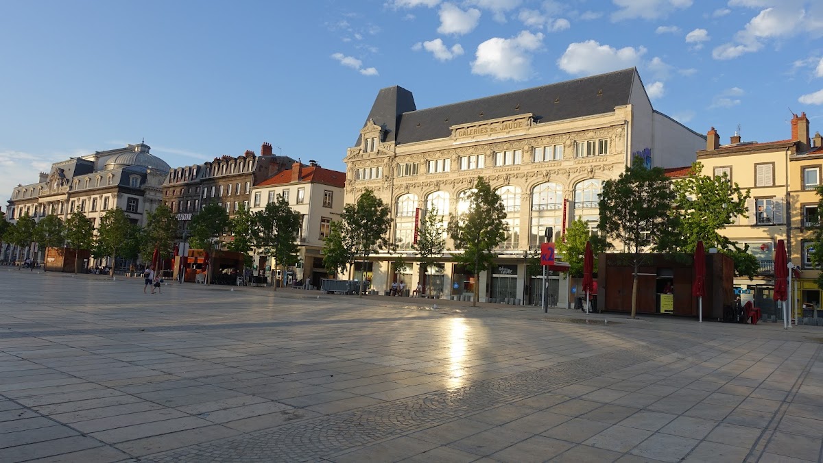 Hôtel Kyriad Clermont Ferrand Centre à Clermont-Ferrand