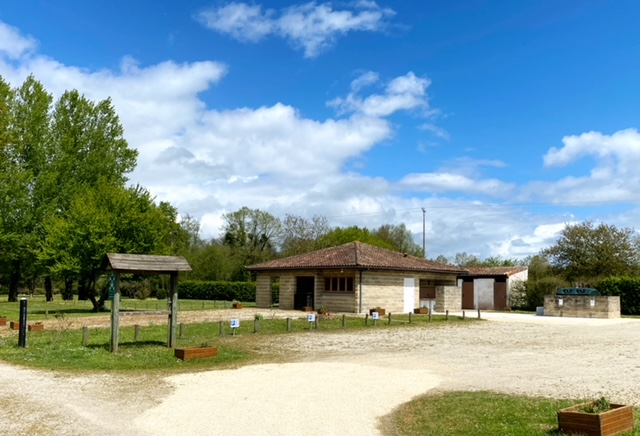 Camping de la Vallée à Sommières-du-Clain