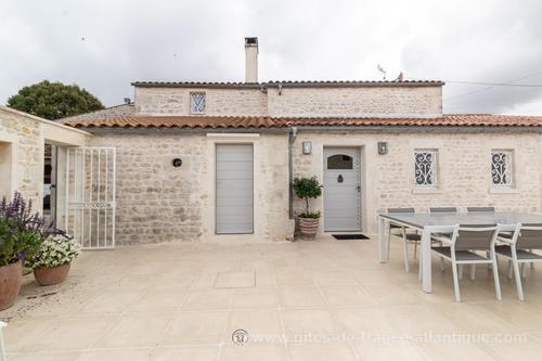 Le Logis du Breuil à BORDS