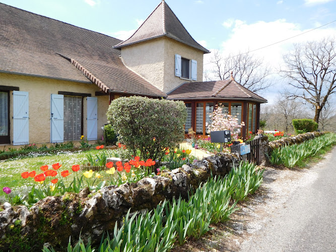 Aux deux colombes à Padirac