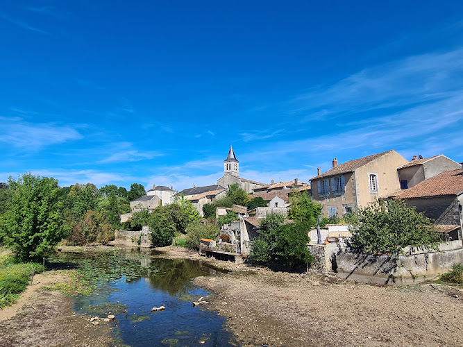 Camping du Pont des Bergers à Sanxay