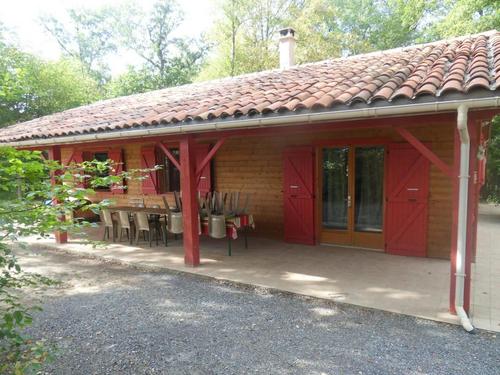 Chalet de groupe de L'Aoueille à POUYLEBON