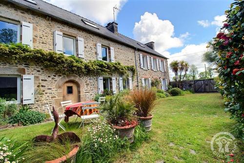 La maison des soeurs à Tregomeur