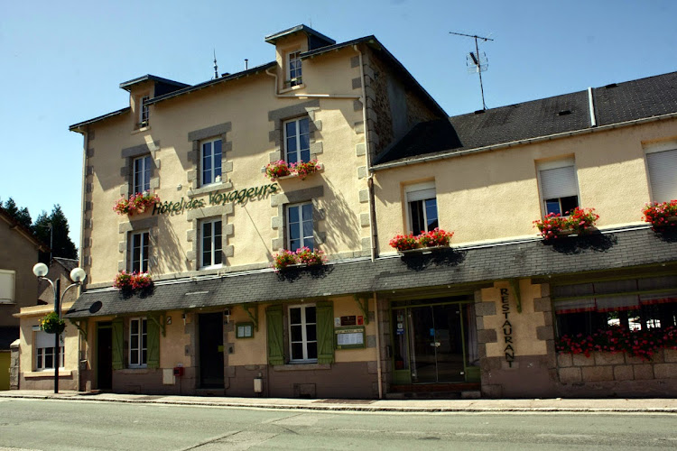 Hôtel-Restaurant des Voyageurs à Ambazac