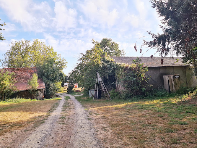 Fred s Place Camping Le Grand Chemin à Subligny