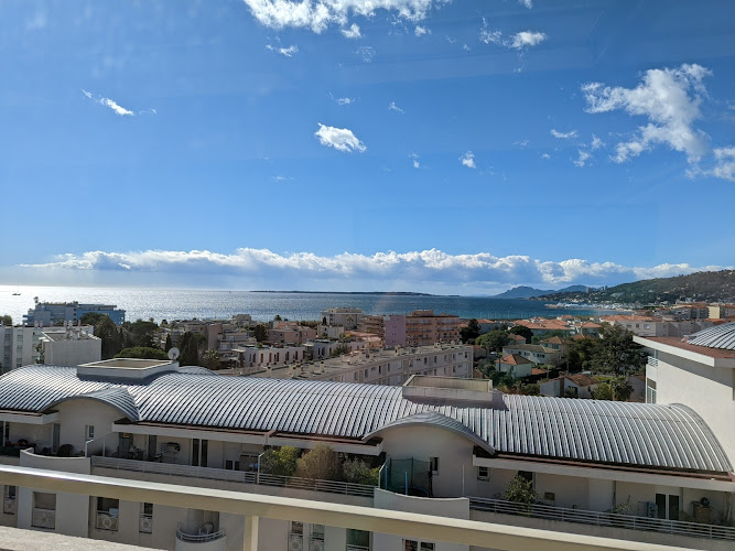 Saisonnière Antibes. Appartement Rooftop à Antibes