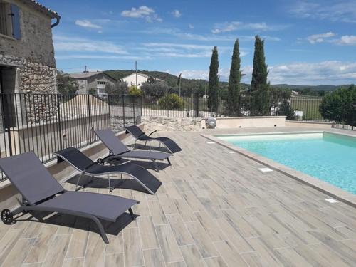 A la campagne côté piscine à Vinon Sur Verdon