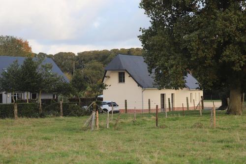 Les gîtes de Sery : LE TCHIO BATTEUX à Bouillancourt En Sery