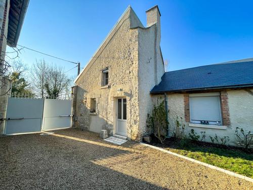 Le Petit gîte du bord de Loire à Saint Dye Sur Loire