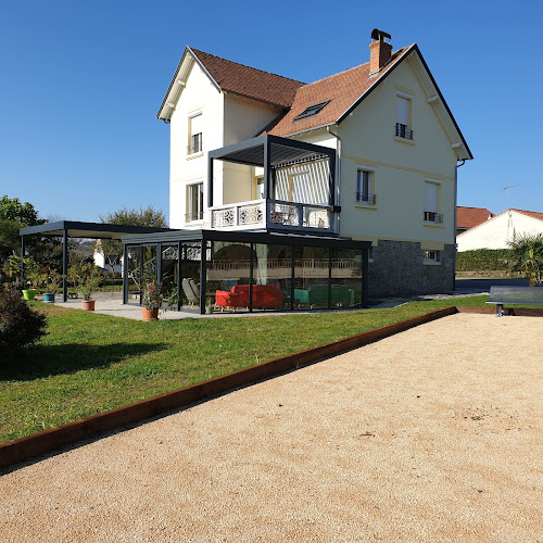 Gîtes de Groupe lou Castanhaire à Saint-Étienne-de-Maurs