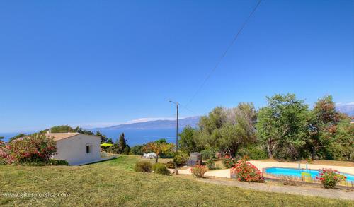 Villa A CARPINACCIA à Calcatoggio