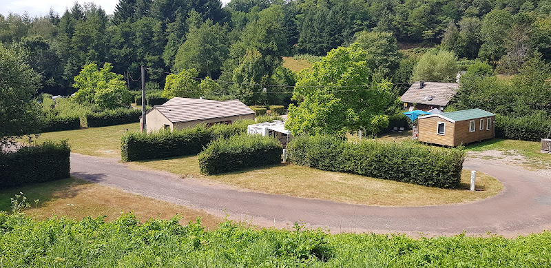 Camping Municipal du Pont de Bussy à Anost