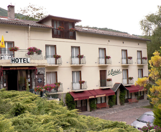 Hôtel Le Castelet à Perles-et-Castelet
