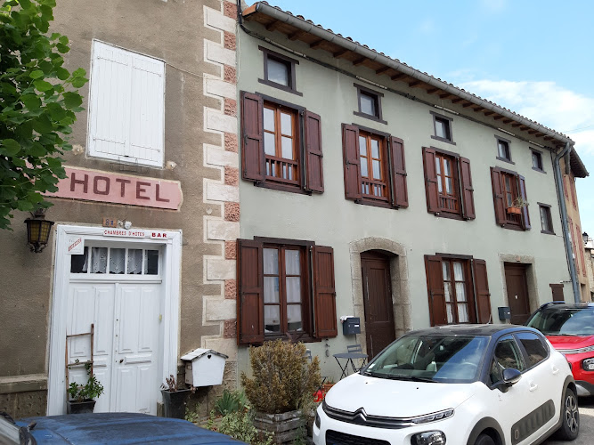 Montségur- hôtel Couquet à Montségur