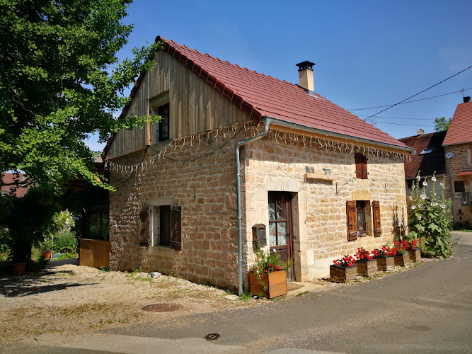 Gîte Coeur de village à Val-Sonnette
