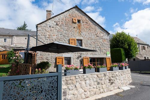 Au P'tit Bonheur d'Aubrac 5/7 personnes à SAINT-LAURENT-DE-MURET