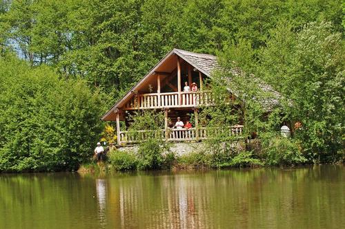 Gîte de pêche Coudert Vieux à AHUN