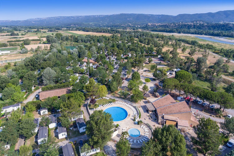 Camping Domaine des Iscles Tohapi à La Roque-d'Anthéron