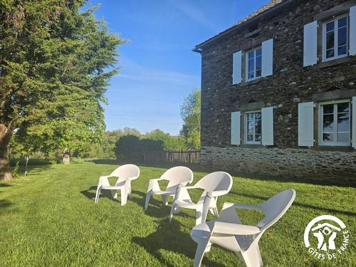 Le grand gîte de Souels à ALMAYRAC