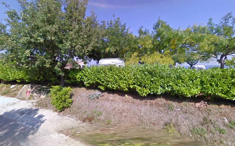 Camping Muncipal Area à Blauvac