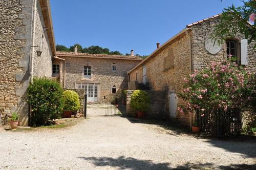 Uzètia à Sainte Anastasie