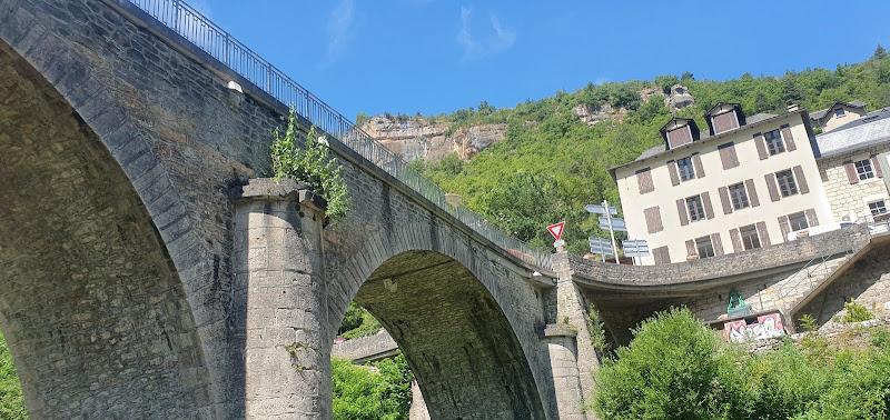 Camping in Aubigue à Mostuéjouls
