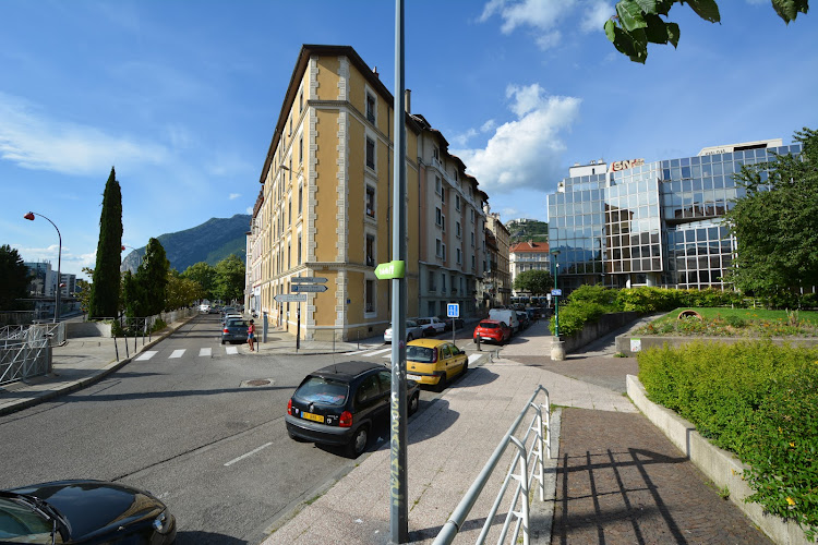 Hôtel Lux à Grenoble