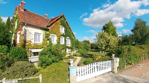 Gîte Villa Amélie France à Beautheil-Saints