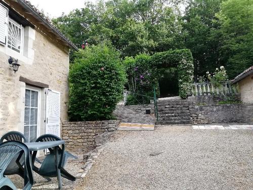 Le Moulin Neuf - Les Lilas à CHALANDRAY