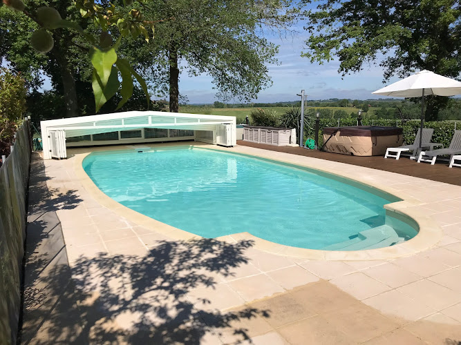 Giteswithapool.com, Self Catering à Val de Louyre et Caudeau