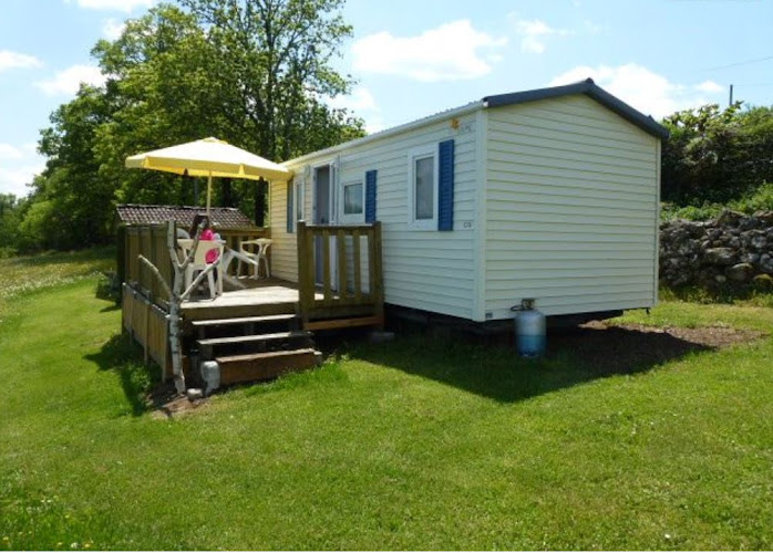 Camping de L Etang à Champs-sur-Tarentaine-Marchal