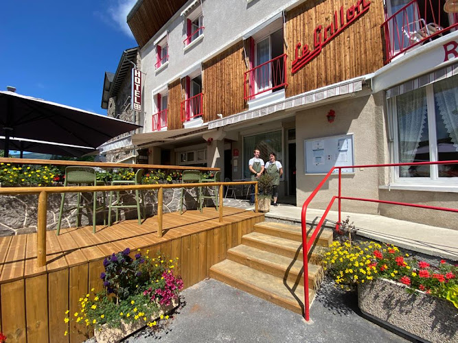 Hôtel le Grillon à Chambon-sur-Lac