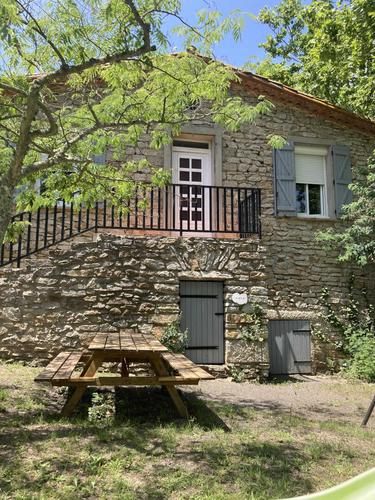 Relais des Vignes à QUINTILLAN