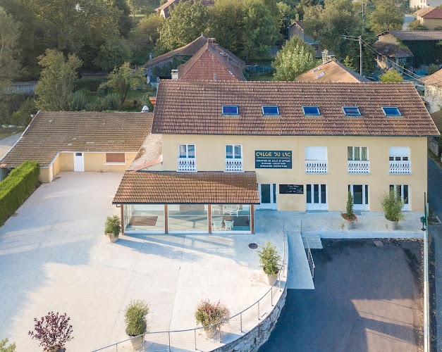 Area Chloe Du Lac Evènement Et Coliving à Montferrat