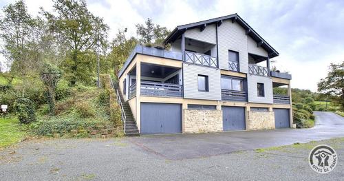 Grand Gîte de la Mairie à Trades / Deux Grosnes