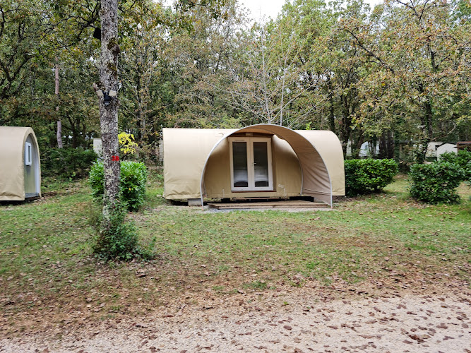 Camping au Bois Dormant à Chauffour-sur-Vell