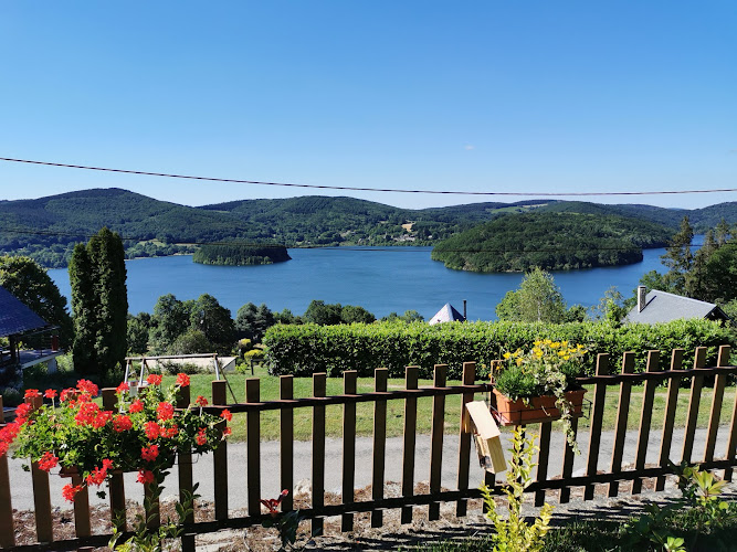 Les Chalets du Lac Laouzas à Nages