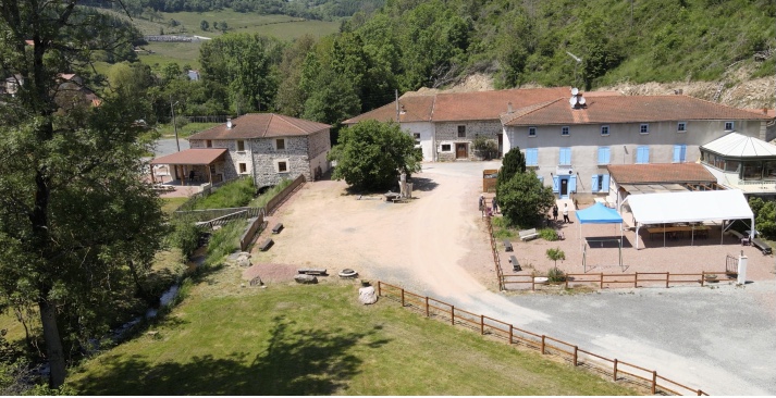 Auberge à l Aigle d Or à Cherier