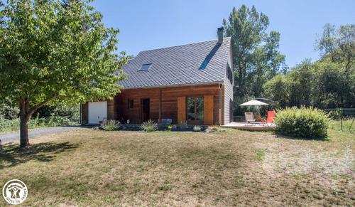 Chalet des 4 saisons à Chambon Sur Lac