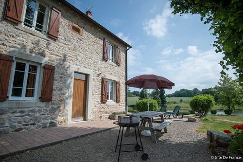 Bialloux n4 à Gouttieres