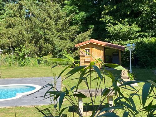 Gîte avec piscine à Bocquegney