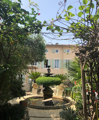 O Palmier Caché à Saint-Marcel-sur-Aude