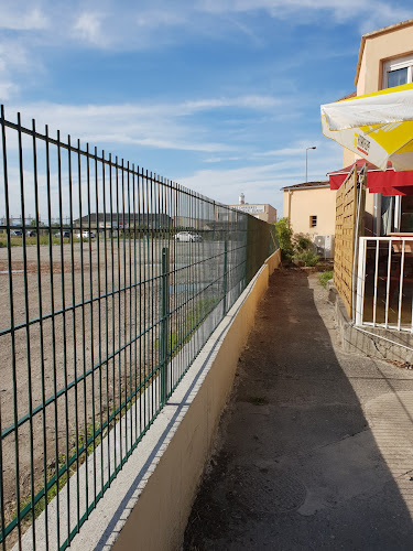Hôtel Bar Restaurt Le Cheval Blanc à Saint-Pierre-de-Chandieu