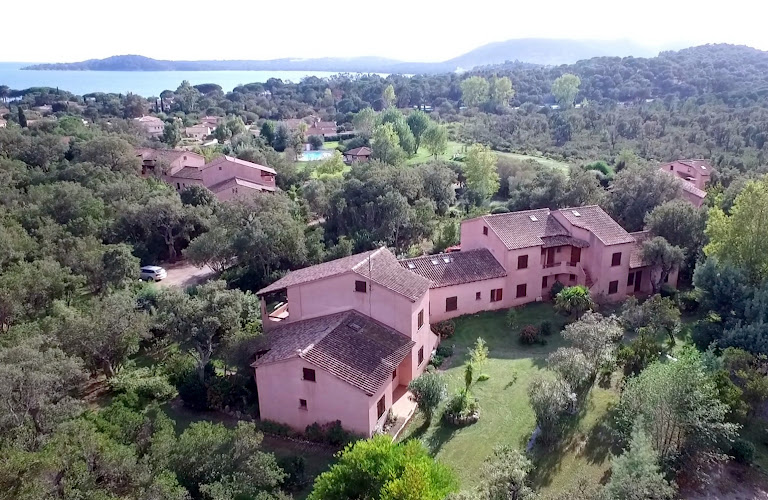 Complesso Residenziale Marina di Pinarello à Zonza