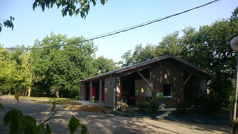 Camping du Lac Damazan Lot et Garonne à Saint-Pierre-de-Buzet