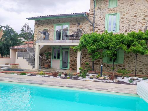 Gîte Le Magnolia à Saint Paul De Jarrat