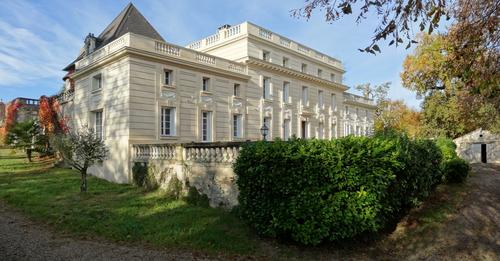 Le château de Laroche à VIANNE