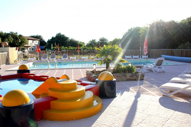 Camping Les Chênes à Junas