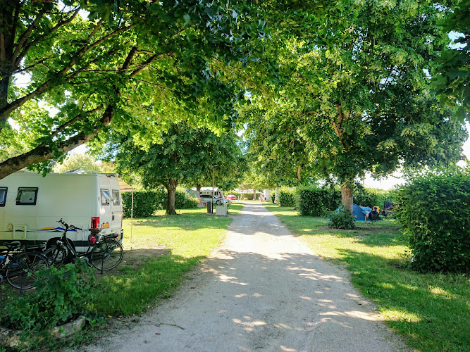 Camping Moulin De Collonge à Saint-Boil