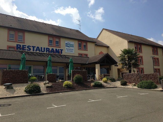 Brit hôtel Comfort Les Evens à Saint-Saturnin